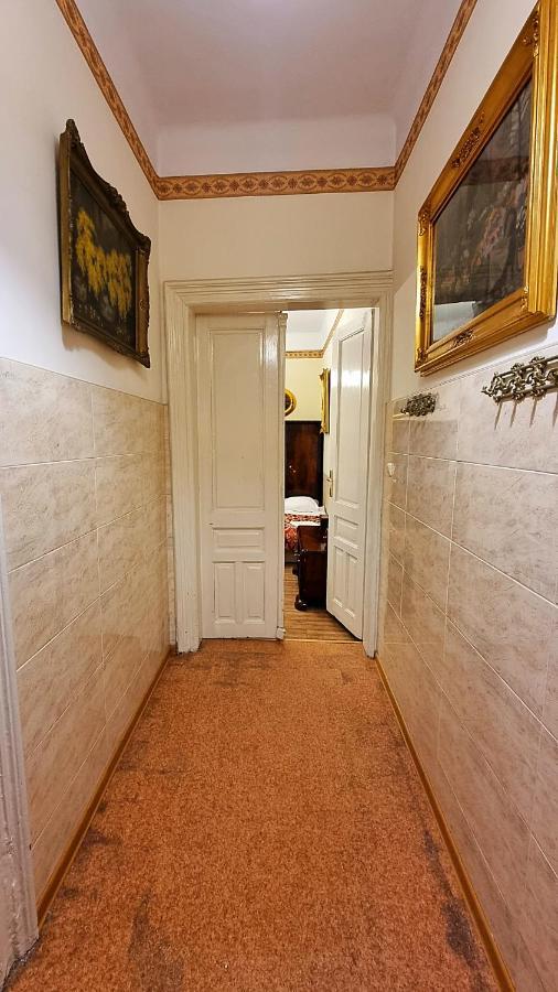 Vavelsky Apartments - Old Town كراكوفيا المظهر الخارجي الصورة
